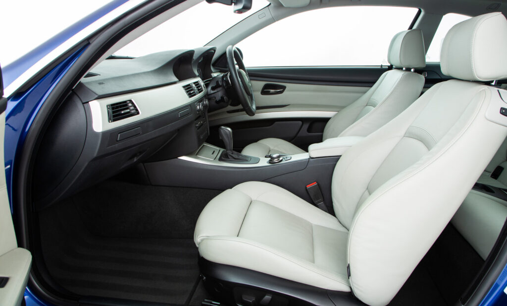 BMW E92 335i SE For Sale - Interior 1